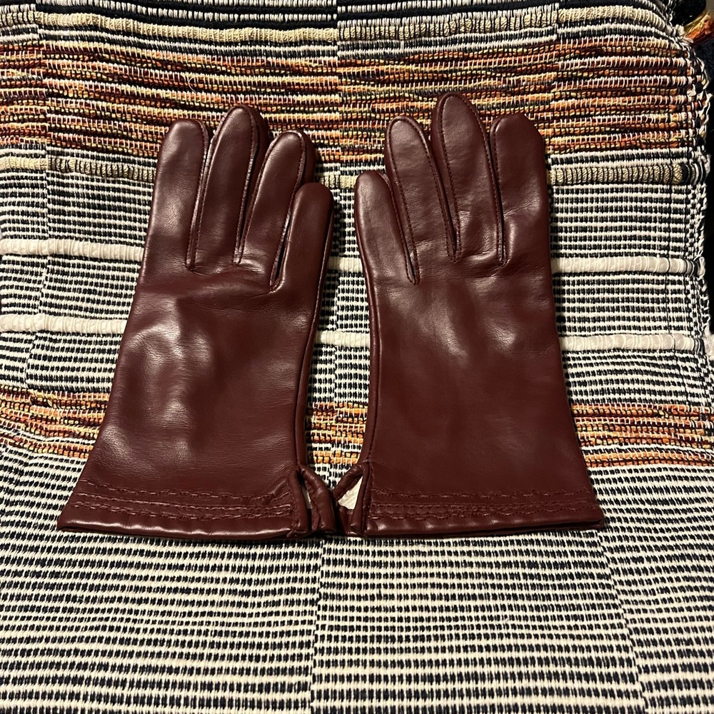 Collectables Vintage Faux Leather Gloves